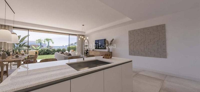 Foto b56c8a22-fcd8-4de7-8964-2fdde21bcdcc. Semi detached house with parking pool in El Faro de Calaburra - Chaparral Mijas