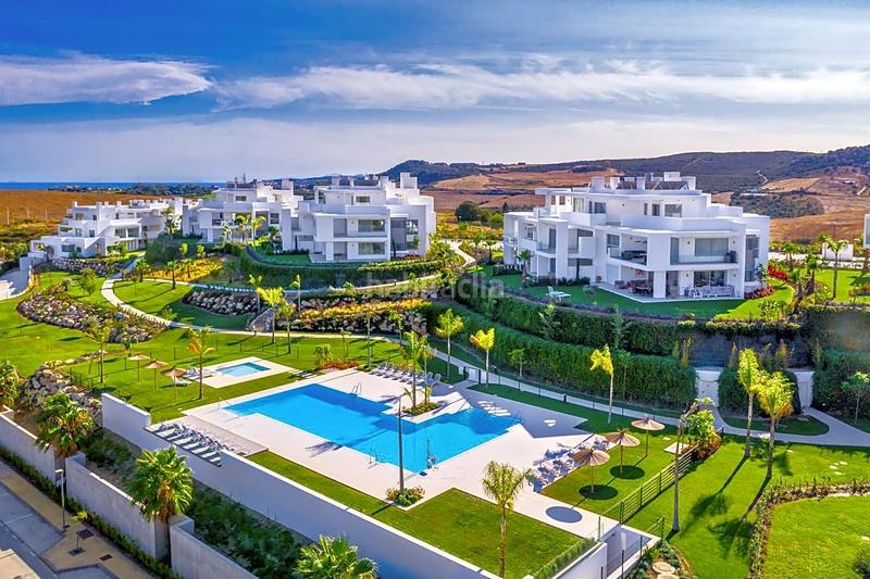 Foto df58060f-7c0d-47ff-b643-97cd48462ba2. Appartement mit parking pool in Casares pueblo Casares