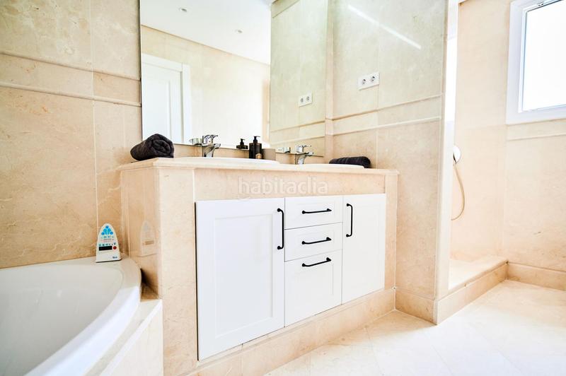 Foto e6efb97a-4c26-4421-a595-5a069334ca6c. Appartement avec chauffage parking piscine dans Los Naranjos Marbella