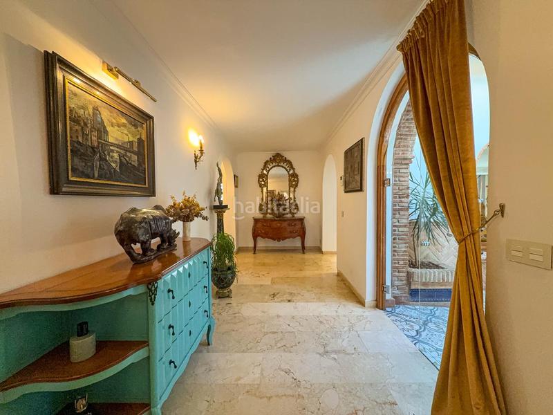 Foto ea582760-3315-4453-ad49-49c962ec7b19. Haus mit parking pool in Sierra Blanca Marbella