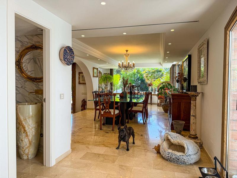 Foto 0928ca3a-e682-4e9f-8326-b8138f73c977. House with parking pool in Sierra Blanca Marbella