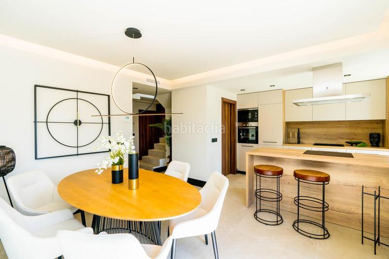 Foto 81813716-6d73-4fb1-9e6a-237bf8847790. Attico con riscaldamento parcheggio piscina in Los Naranjos Marbella