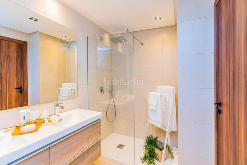 Foto ee5ac2a6-79d2-45b4-b5b4-02016d26c0ba. Attico con riscaldamento parcheggio piscina in Los Naranjos Marbella