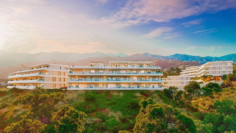 Foto 65b76159-c29c-4902-b1e8-a932289c75f8. Apartament amb aparcament piscina a La Concha - Resina Golf Estepona