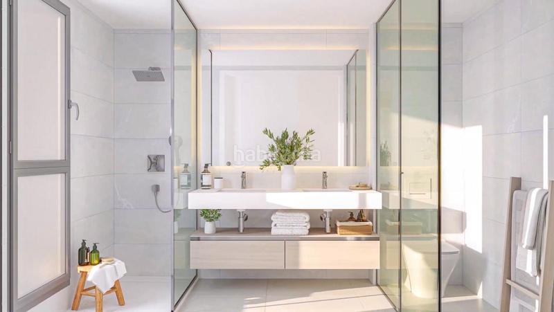 Foto 751f0575-d8b8-4ac4-9a7f-0c756b394502. Apartament amb aparcament piscina a La Concha - Resina Golf Estepona