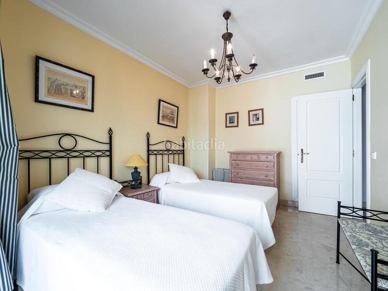 Foto c8700871-f751-43d4-abaf-fc496bfac245. Apartament amb calefacció aparcament piscina a Puerto Banús Marbella