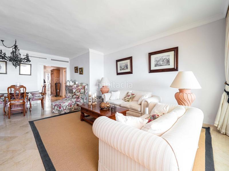 Foto cdb0e484-a5c5-4ce9-a60e-453900b3b536. Apartament amb calefacció aparcament piscina a Puerto Banús Marbella