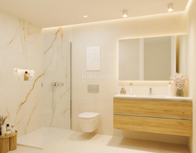 Foto eeeea751-e6fe-4b26-8a77-3d7a01010898. Attico con riscaldamento parcheggio piscina in El Madroñal Benahavís