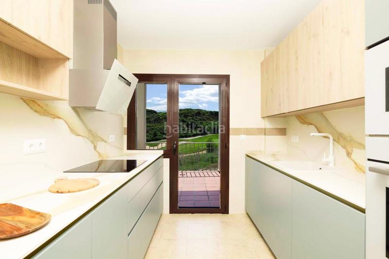 Foto 6813951c-8d65-4791-9967-883b78023e74. Semi detached house with heating parking pool in Valle Romano Golf Estepona