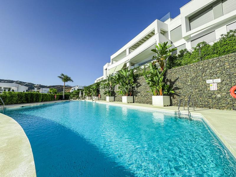 Foto e112b97a-f2a1-46c4-a0a5-6d72e1138648. Apartamento en bahía de Marbella Marbella