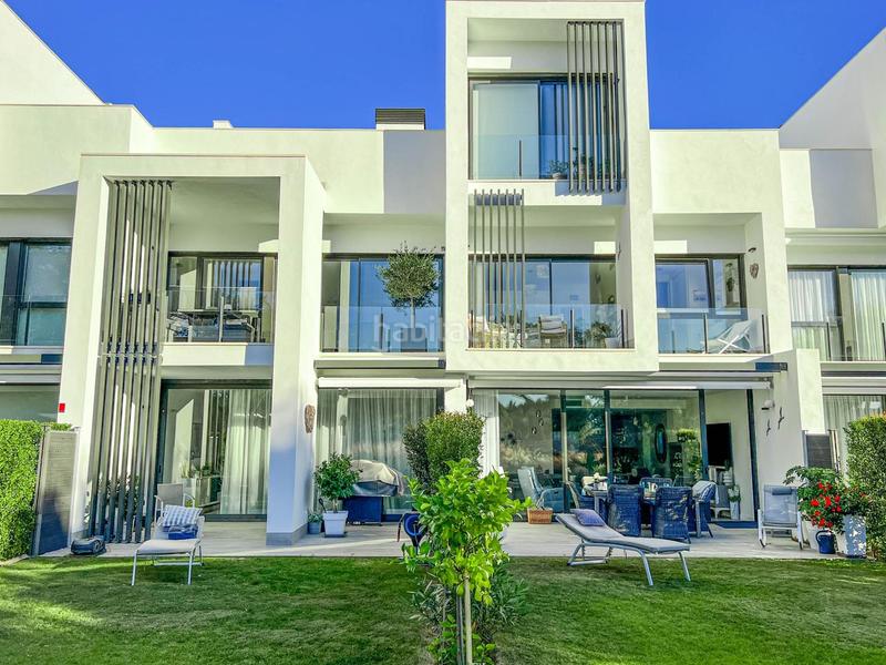 Foto 14184231-87a7-4442-9481-45cb6ff69ad2. Maison jumelée avec chauffage parking piscine dans Sotogrande alto Sotogrande