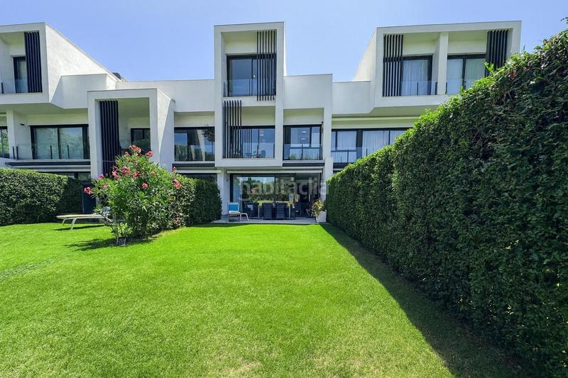 Foto c08f18bd-5684-4f21-b3ef-0546fc3b941c. Maison jumelée avec chauffage parking piscine dans Sotogrande alto Sotogrande
