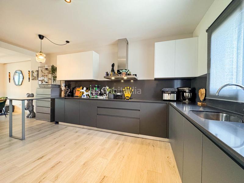 Foto 98ae476e-618b-46c8-a29a-720a3a5888de. Casa adossada amb calefacció aparcament piscina a Sotogrande