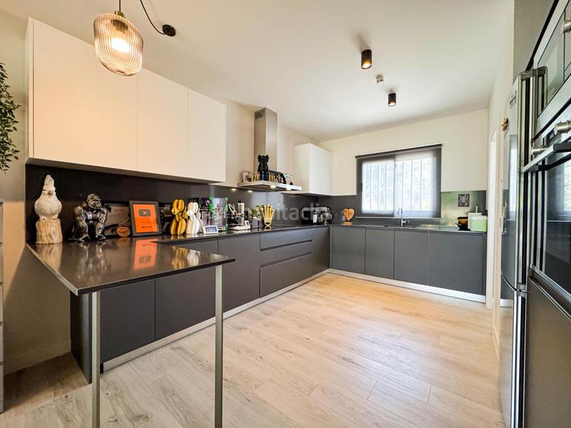 Foto dfd43cd6-5b44-402c-a672-ce47918e7aaa. Casa adossada amb calefacció aparcament piscina a Sotogrande