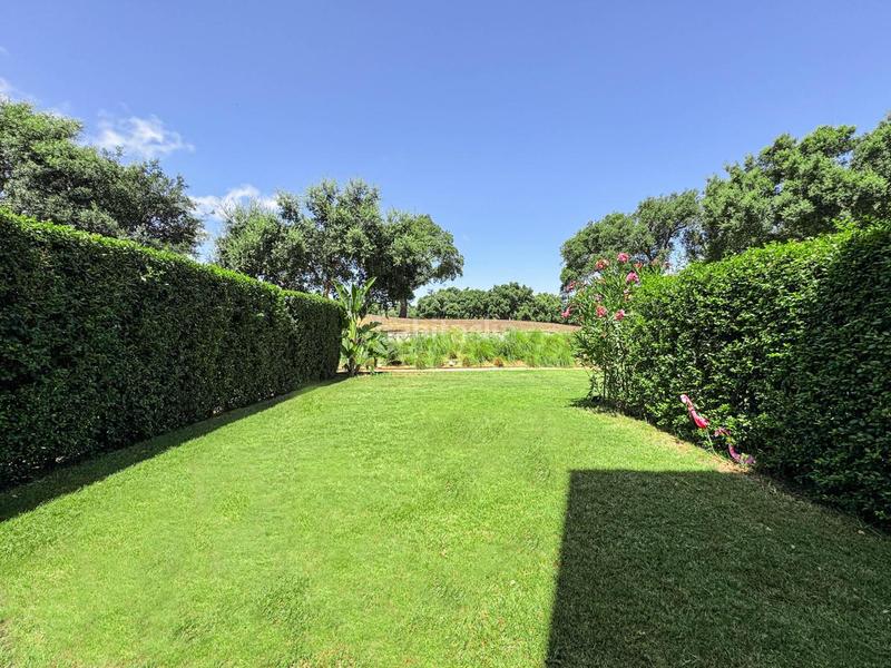 Foto 8014c635-15a3-4698-92b9-2d590dcab71d. Reihenhaus mit heizung parking pool in Sotogrande alto Sotogrande