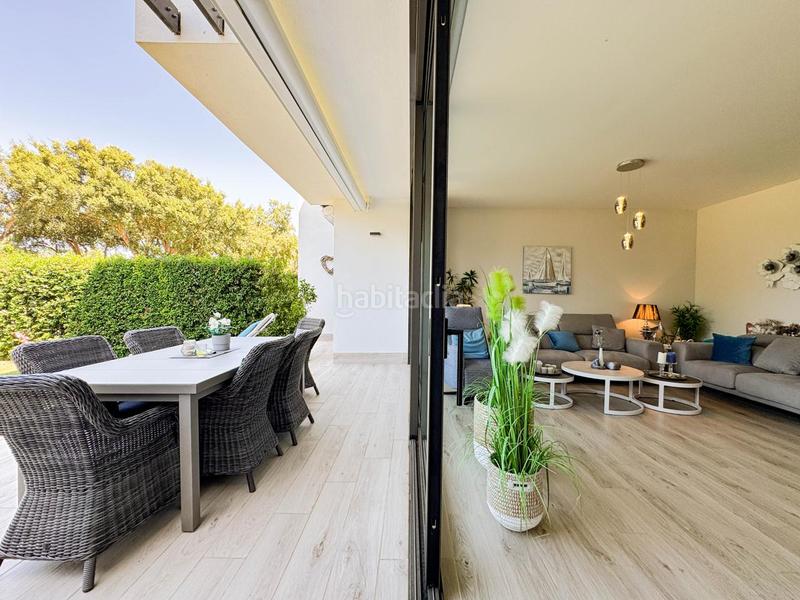 Foto c6c7e013-0d2a-4e8a-843a-d5fa8f341bc7. Reihenhaus mit heizung parking pool in Sotogrande alto Sotogrande