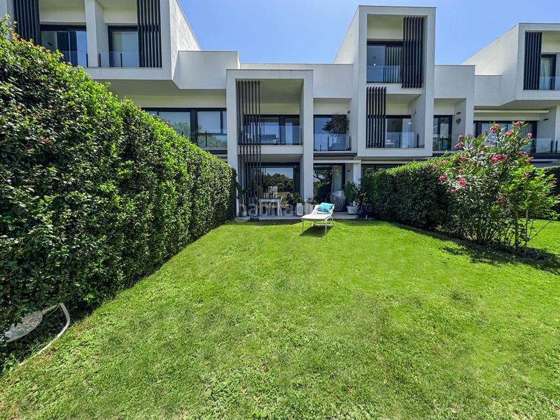 Foto 03f872ed-ce73-4b0e-92ff-7edfaae22a52. Semi detached house with heating parking pool in Sotogrande alto Sotogrande