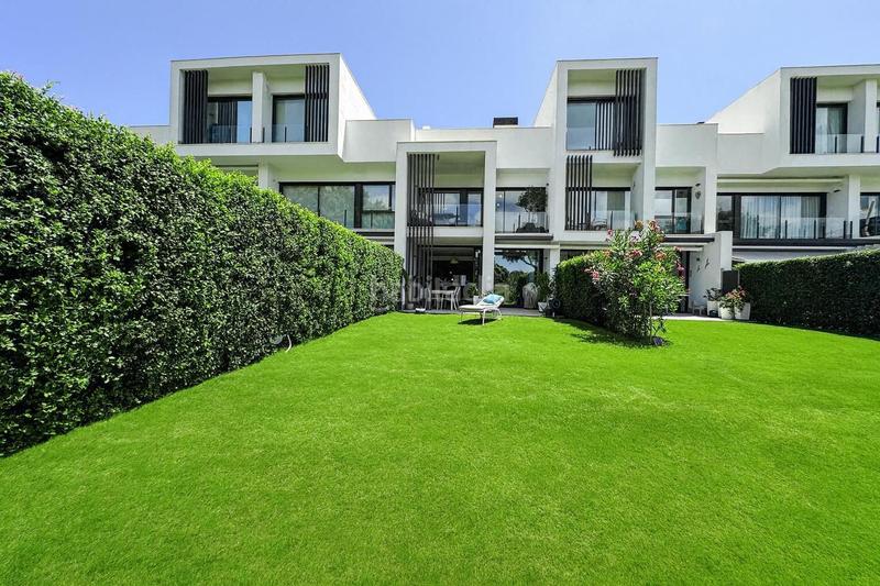 Foto 7fc75c9f-959e-437d-aeb7-97623a52aa07. Semi detached house with heating parking pool in Sotogrande alto Sotogrande