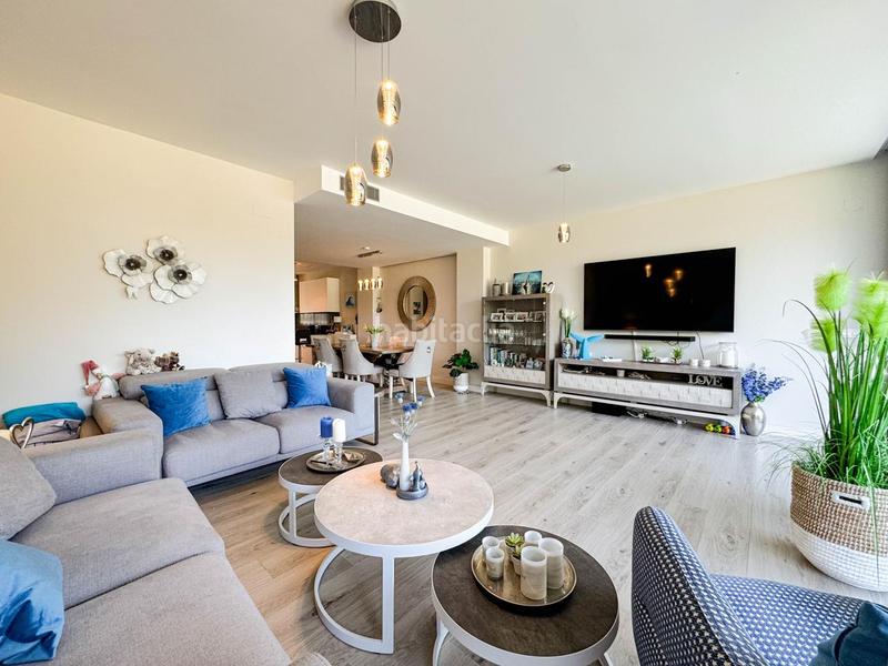 Foto b47fc618-cb3e-4a51-a4a5-c04b0a3282d8. Semi detached house with heating parking pool in Sotogrande alto Sotogrande