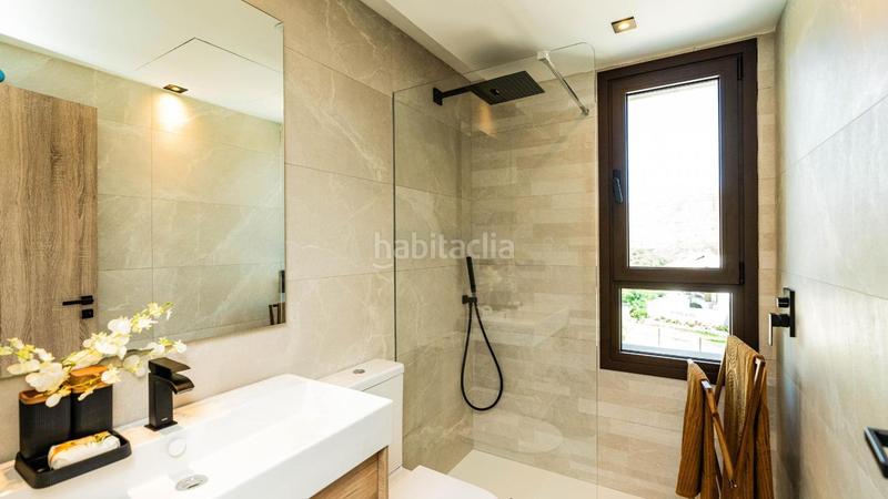 Foto 5ad33a40-fad0-4f47-b13f-0b2d21e09455. Maison jumelée avec chauffage parking piscine dans La Cala Golf - Lagar Martell Mijas