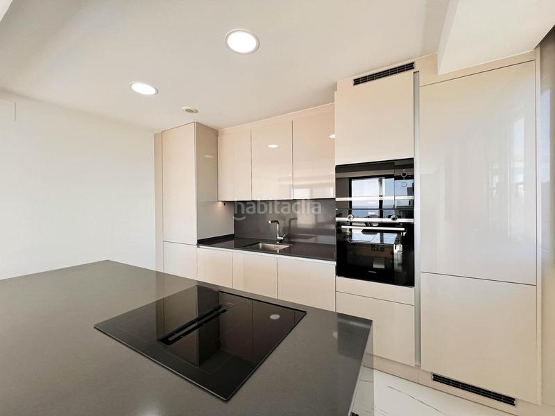 Foto 15dd0816-77f3-4b1d-b2b4-b663782739d6. Apartament amb calefacció aparcament piscina a bahía de Casares Casares