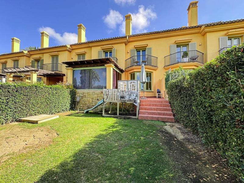 Foto 6c6df950-f2d2-4ffc-9c2a-0826df9c0751. Maison avec chauffage parking piscine dans Sotogrande alto Sotogrande