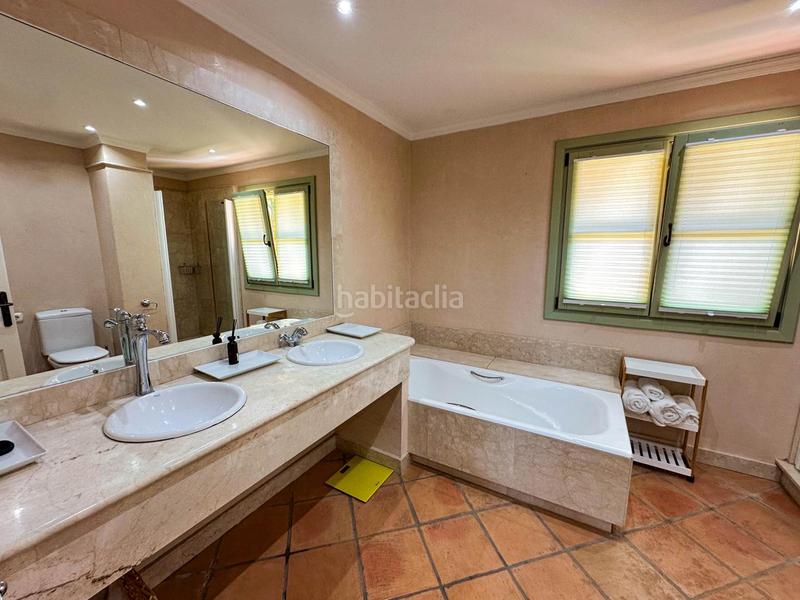 Foto da2720fc-b059-4fe1-8889-a7f1f5da3a0f. Maison avec chauffage parking piscine dans Sotogrande alto Sotogrande