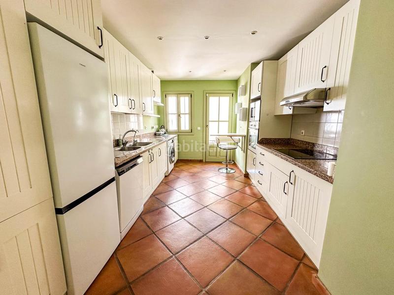 Foto f0b35b81-a5f9-408f-89c5-db4d1d908fa1. Maison avec chauffage parking piscine dans Sotogrande alto Sotogrande