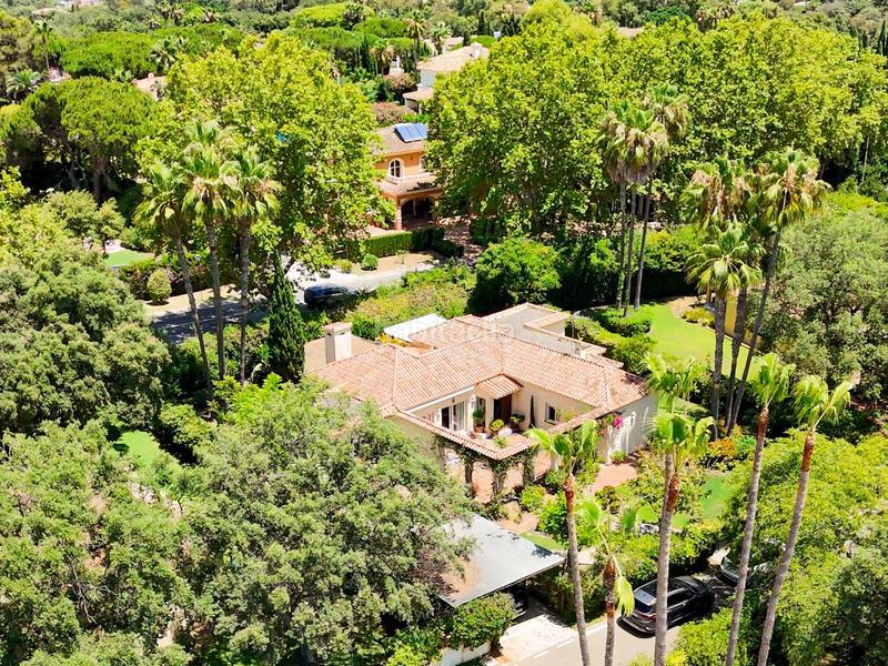 Foto 18d1efde-098d-477e-b227-d8de93f3c7c4. House with heating parking pool in Sotogrande alto Sotogrande