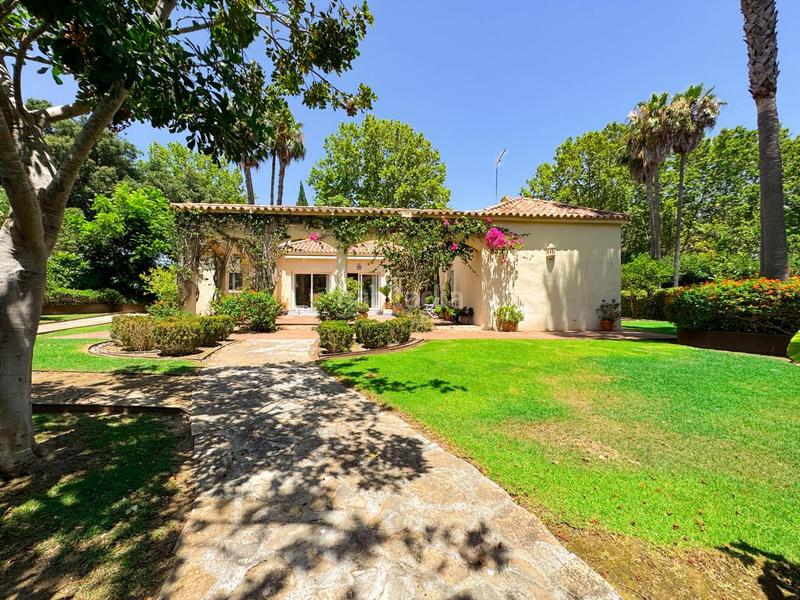 Foto adfef810-7a55-4f64-9c75-dff23fc65c89. Maison avec chauffage parking piscine dans Sotogrande alto Sotogrande