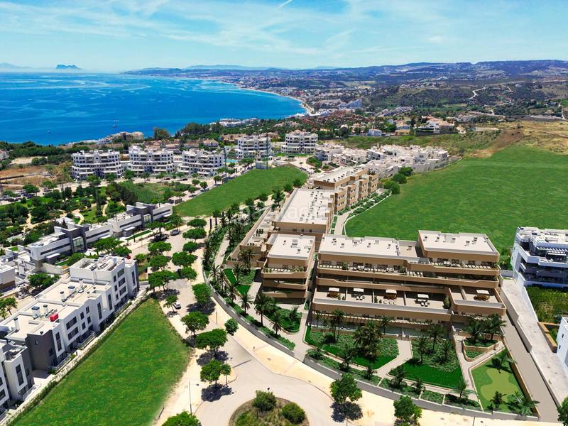 Foto 56ea8c01-ac2d-4f73-8adf-37b52205e236. Apartament amb calefacció aparcament piscina a Huerta Nueva Estepona