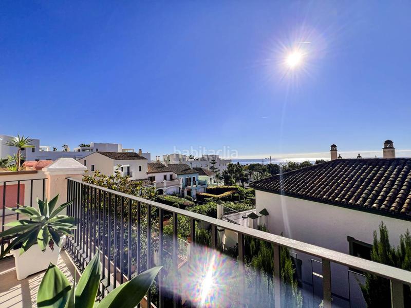 Foto b9fec1d8-91ad-49a6-b35e-2d23cb1d5910. Casa bifamiliare con riscaldamento parcheggio piscina in Marbella