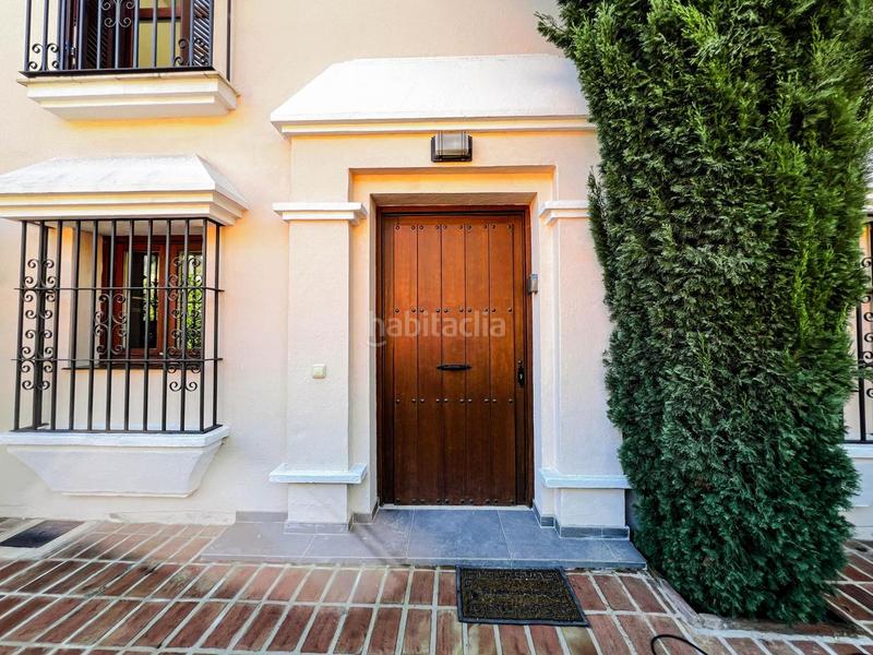 Foto 5296f16d-c499-4444-aef1-1c5020bc5c9f. Casa pareada en La Carolina - Guadalpín Marbella