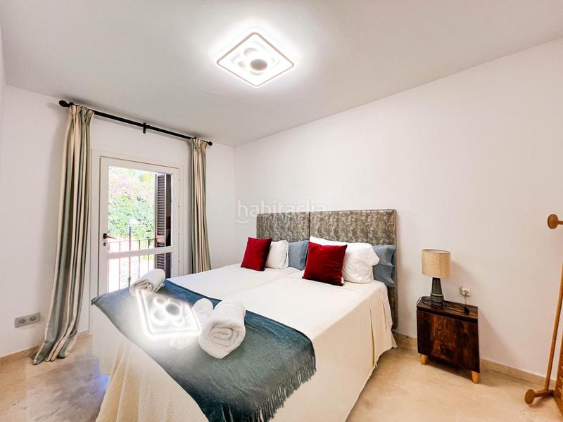 Foto f1a2c25a-4d3b-4e90-8fb9-d7a9c06d74e8. Casa pareada en La Carolina - Guadalpín Marbella