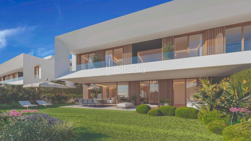 Foto cb45cc2f-3bca-4e7f-9c5c-ea891c68a3d1. Casa pareada en Nueva Atalaya Estepona