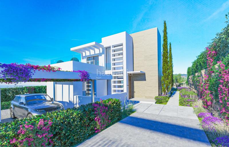 Foto 18a53b83-5fce-4000-a9ac-c61ff1d6cc47. Casa amb aparcament piscina a Estepona golf Estepona