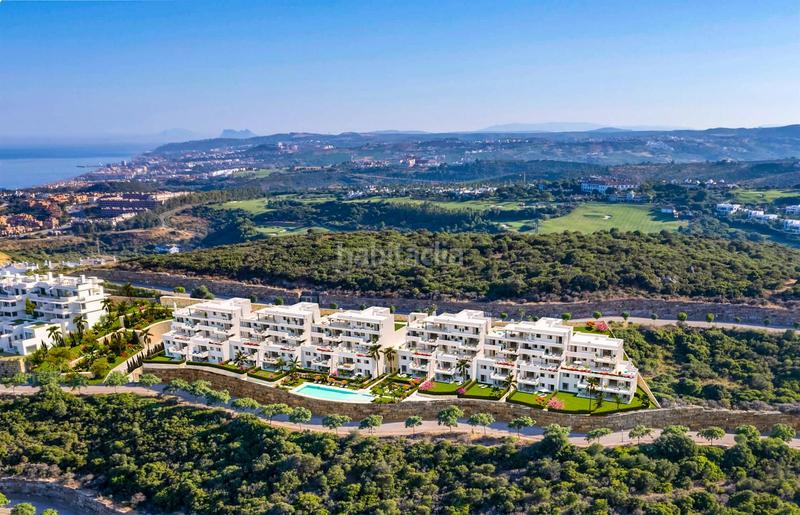 Foto e9bd8034-ca5e-41fe-923e-204b58df33b7. Attico con riscaldamento parcheggio piscina in Casares golf - Casares del sol Casares
