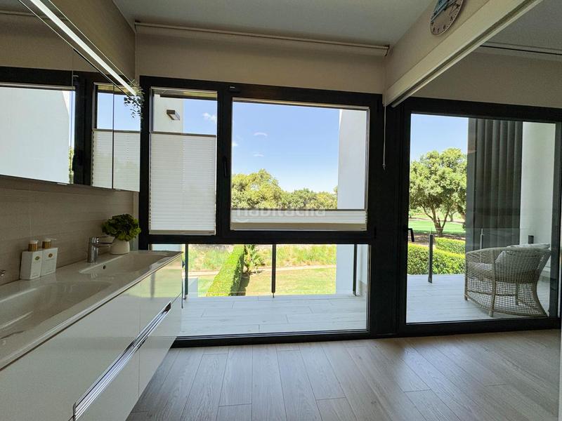 Foto 7f0fd560-064f-4af2-b551-7dcee1ff9190. Casa adossada amb calefacció aparcament piscina a Sotogrande