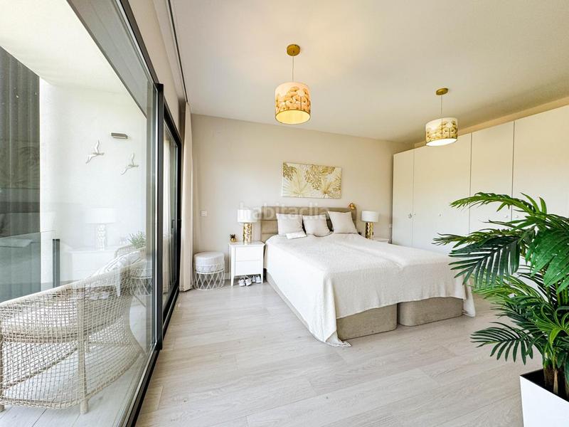 Foto 020b2807-1105-47ba-9933-31fdf60a4b7c. Maison jumelée avec chauffage parking piscine dans Sotogrande alto Sotogrande