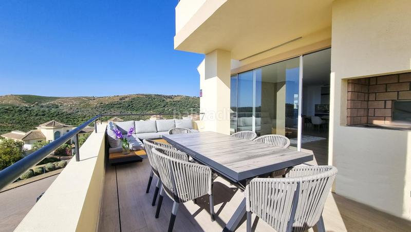 Foto 82e13c42-b1cb-40c0-99f9-b083070f6ab1. Duplex avec chauffage parking piscine dans Sotogrande alto Sotogrande