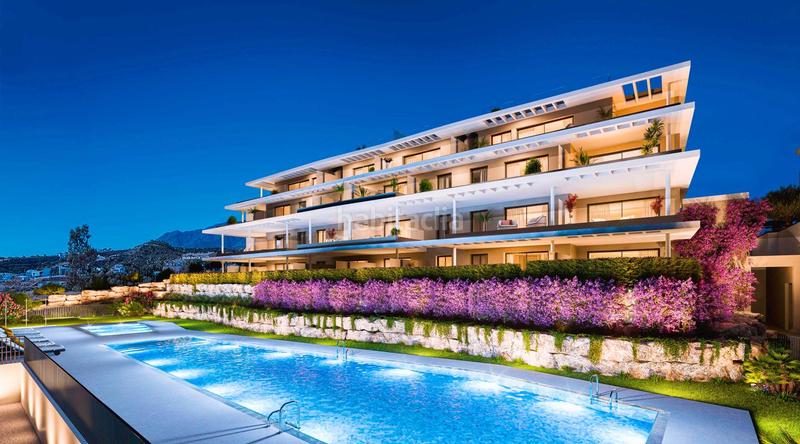 Foto 3373f8a3-7c65-41e5-b974-e26663a73161. Attique avec chauffage parking piscine dans La Concha - Resina Golf Estepona