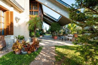 Maison à Santa Eufemia. Magnifica vivenda con parcela de 2255m2 zonas ajardinada y pisci