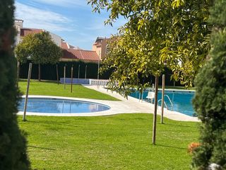 Maison jumelée à El Limonar. ¡descubre tu nuevo hogar en la urbanización el limonar!