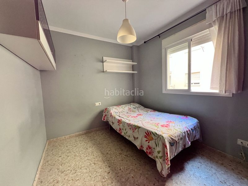 Foto a0f7ef65-0786-4cea-ae7a-44b64e2ba6c3. Pis a Hispanidad - Vivar Téllez Vélez - Málaga