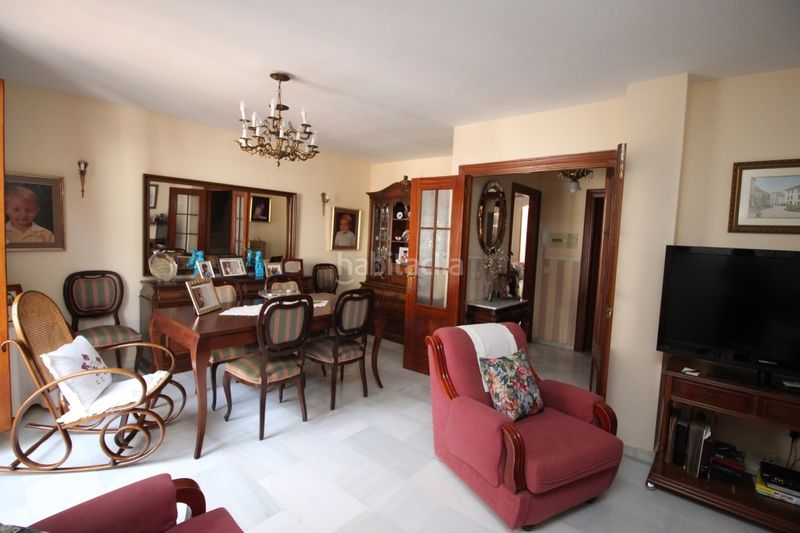 Foto 7c0e2be4-4553-474e-b139-e1af7b846c26. Casa adossada amb xemeneia aparcament a Norte - Barrio del Pilar - El Reñidero Vélez - Málaga