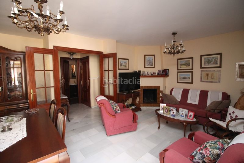 Foto a90713ee-ac40-4f21-b179-85c918a82726. Casa adossada amb xemeneia aparcament a Norte - Barrio del Pilar - El Reñidero Vélez - Málaga