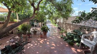 Casa a schiera in El Limonar. Adosado en la mata, a un paso de todos los servicios