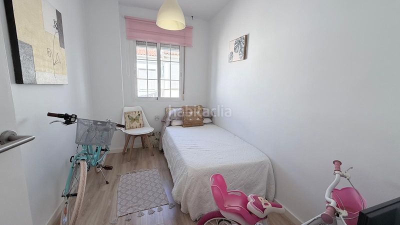 Foto bd928c45-54d3-4a01-9f41-b50d66dfcfa8. Pis amb calefacció aparcament a Hispanidad - Vivar Téllez Vélez - Málaga