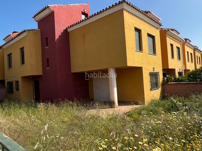 Foto 888c8cd2-073e-4a24-9e1c-3693fec088b0. Casa adossada amb xemeneia piscina a El Limonar Vélez - Málaga