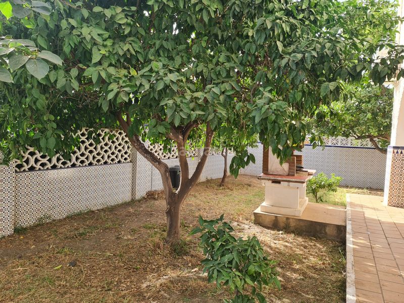 Foto 8b9bccd2-7968-4643-9671-652a5c050599. Casa amb xemeneia calefacció aparcament piscina a Caleta de Velez
